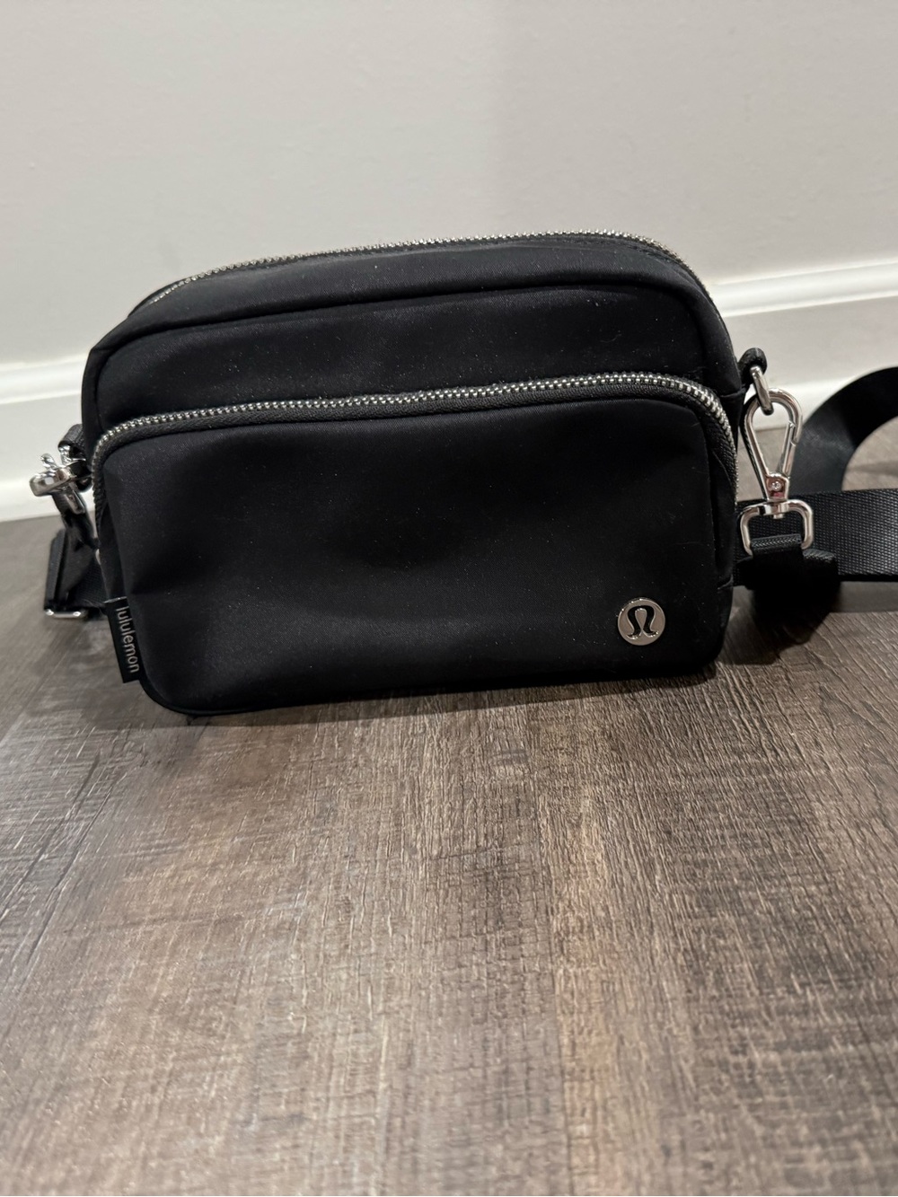 lululemon athletica Black Double-Zip Everywhere Belt Bag Black